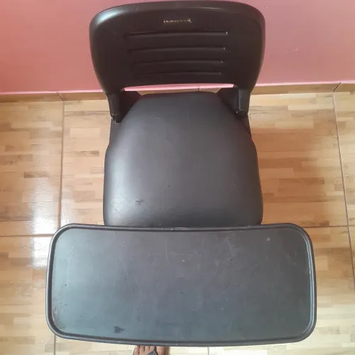 Vendo cadeira de manicure em bom estado de conservação