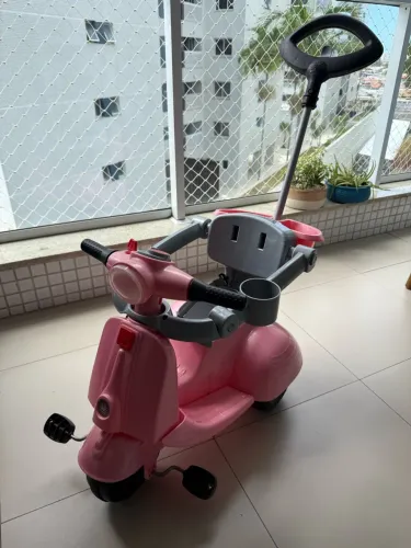 Moto triciclo Bandeirante - carrinho de empurrar e pedalar