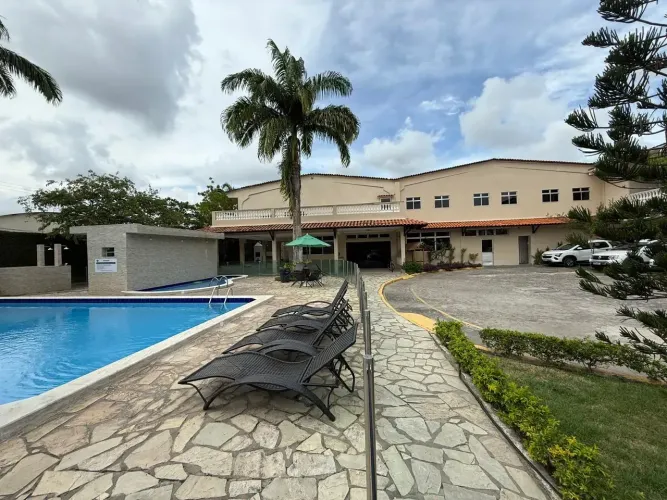 Casa em condomínio fechado com 4 quartos, Caxangá - Recife-PE