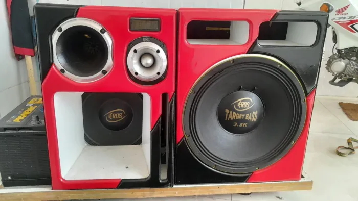 Vendo som automotivo 3.600 tudo comprado zero nada foi colocado usado