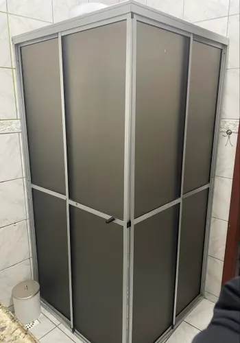 Box acrílico para banheiro