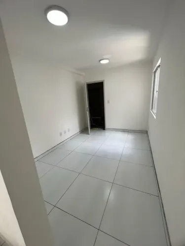 Florida I - Ap 2/4 bairro Sim - Av. Artemia Pires - Armário na Cozinha