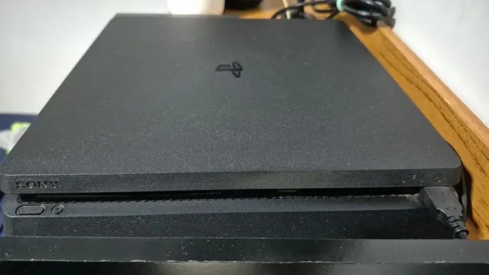 Playstation 4 Slim - 500gb