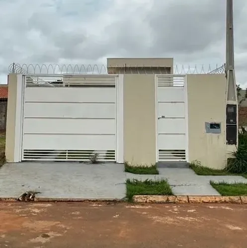 Alugo casa no Bairro Bela Vista da Lagoa, em frente a futura praça 