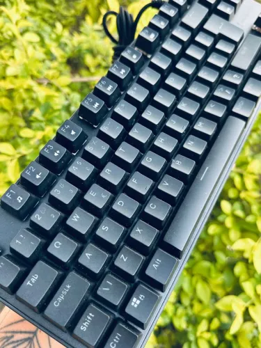 Teclado semi mecânico RGB