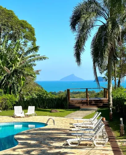 Chalé em Cond. Fechado com Mirante Privativo Vista Panorâmica do Mar no Litoral Norte