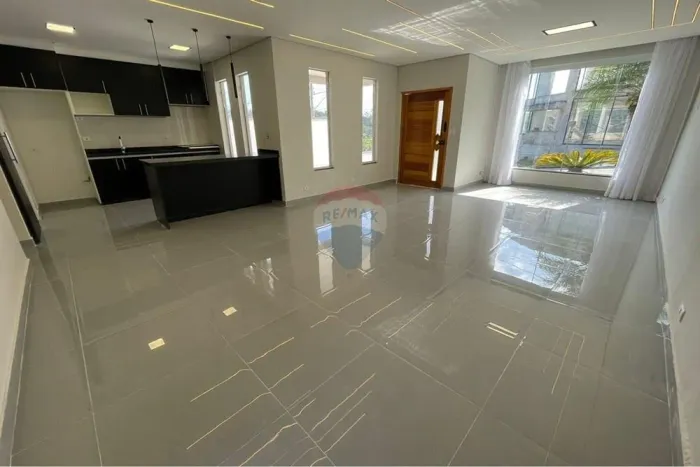 Aluga - Casa Térrea Moderna 3 Suítes 4 Banheiros 140m² - Condomínio Residencial Veneza