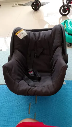 Bebê conforto Seme novo apenas 45?