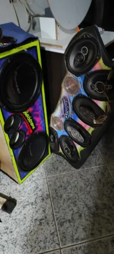 Vende- se som automotivo completo.