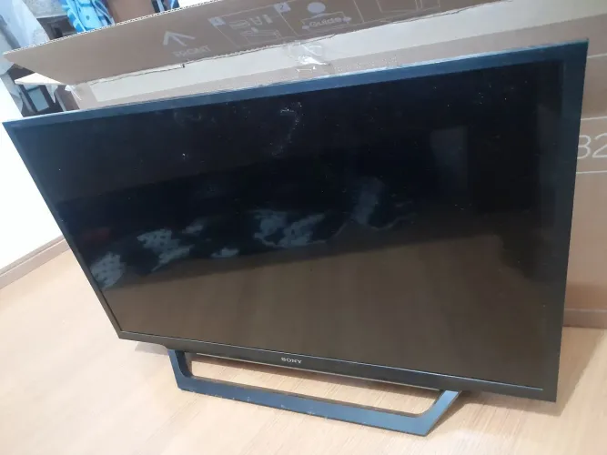 TV Sony 32" Tirar Peças