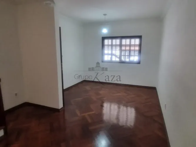 Oportunidade - Casa - Bosque dos Eucaliptos - 3 Dormitórios - 125m².