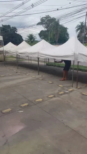 Vendo tenda sanfonada 3x3 pvc vinilica