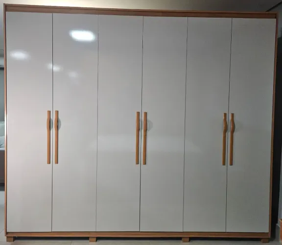 Guarda roupa de casal suavita 2,70m portas anti impacto