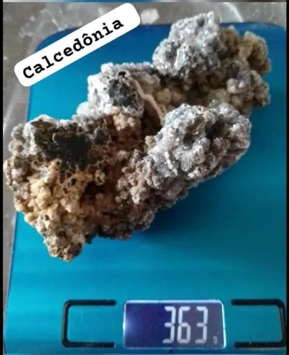 PEDRA CALCEDÔNIA BRUTA