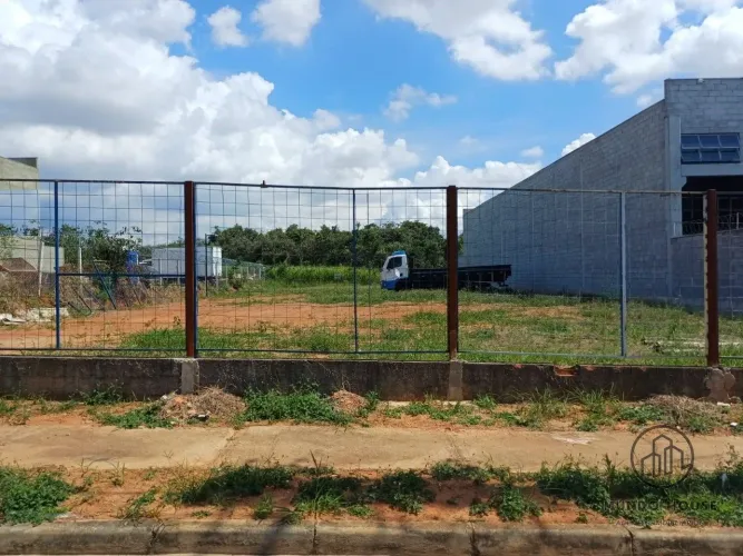Terreno Comercial no Parque Empresarial das Mangueiras