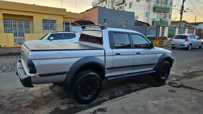 Mitsubishi L200 Outdoor HPE 2.5 4X4 CD T.dies. Mec. 2008
