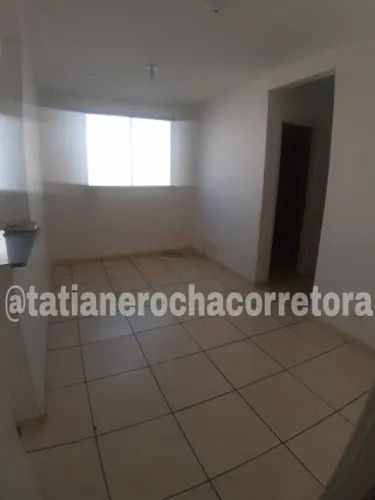 Alugo excelente apartamento no Condomínio Fonte dos Passaros.