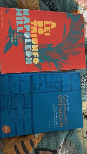 Livros A lei do triunfo e Organizando Espaços