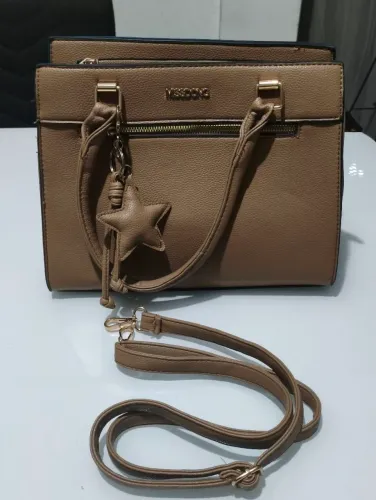 Bolsa feminina baú grande Miss Dong. 