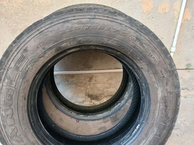Pneus