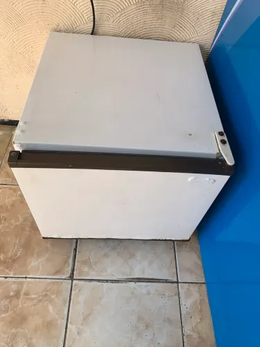Vendo um fricombar consul