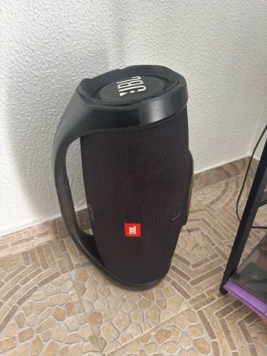 JBL Boombox 2