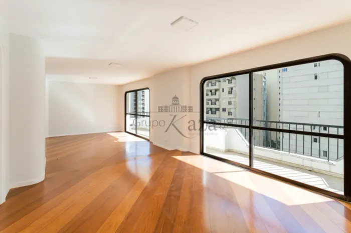 Apartamento - Jardim Paulista - 3 Suítes - 293m² - Fácil Acesso ao Colégio Dante Alighieri