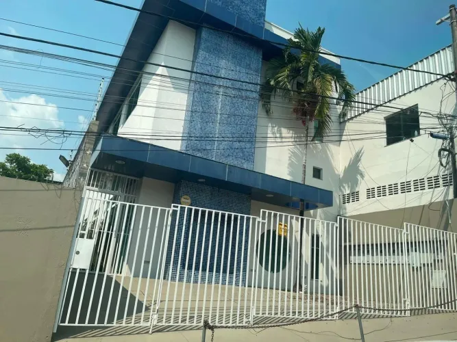 Ponto Comercial 500m2. Próximo da Djalma Batista.