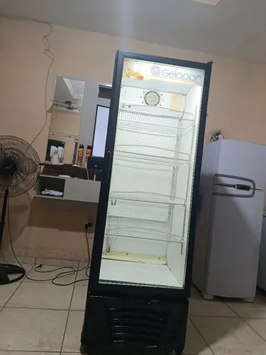 Expositor semi-novo zap *