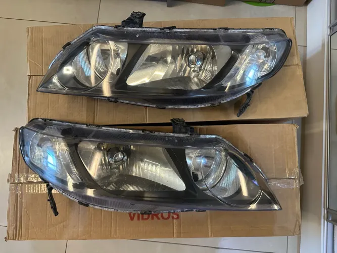 Faróis civic g8 originais