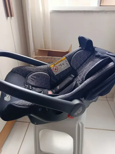 Bebê Conforto Semi Novo - Até 13 kg