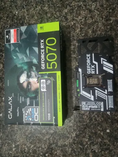 Placa de Vídeo GALAX GeForce RTX 5070 12GB GDDR7 (Na Caixa)