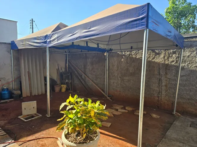 Tenda piramidal com cobertura 3x3 