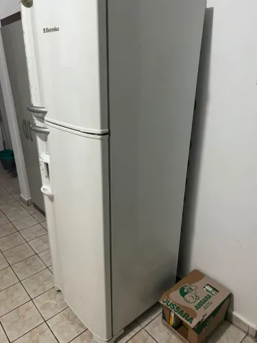 Geladeira 220w Frost free