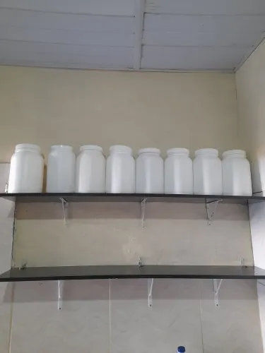 Oito potes para mantimentos de cozinha, super resistente. 