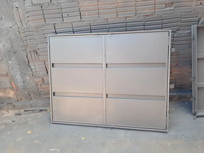 Vendo janelas de duas folhas nova 