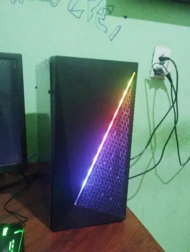 PC GAMER AMD CPU 4.2 ghz / Placa de vídeo radeon 2GB / SSD 480GB / 8GB DE RAM