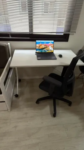 Escrivaninha + Cadeira de Escritório, Conjunto Completo, Excelente Estado, R$ 400