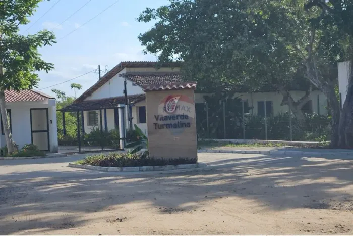 Terreno com 705,96 m², no condomínio Vila Verde Turmalina, Paudalho, PE