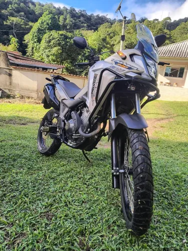 Honda Sahara Adventure 2025/2025 - Apenas 2.900 km