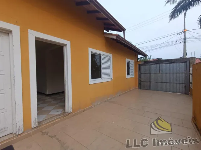 Casa para Locação em Imbituba, Vila Santo Antônio, 1 dormitório, 1 banheiro