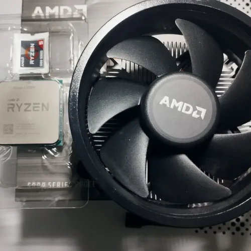 Ryzen 3 3200G<br>Preço: R$ 349