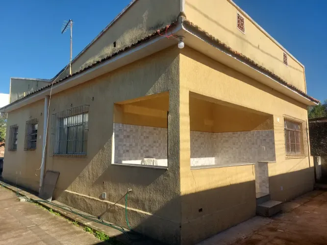 Imóvel para aluguel e venda possui 110 metros quadrados com 3 quartos