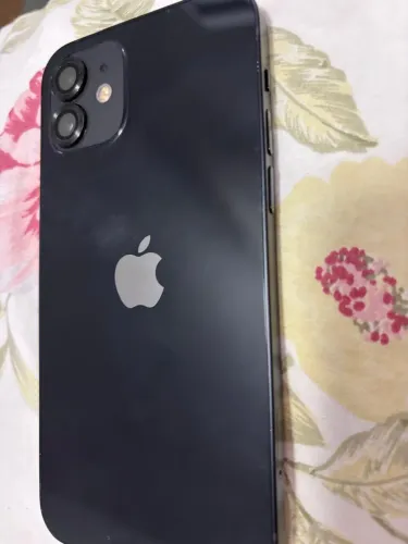 Iphone 12 , 64GB