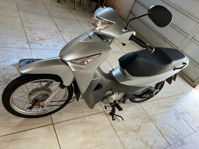 Honda /Biz ES partida e pedal
