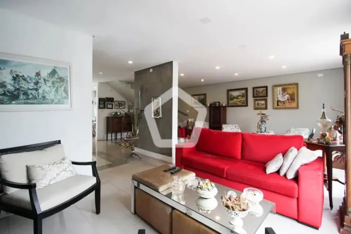 Casa de 3 quartos em Avenida Aratãs, Indianópolis, São Paulo - Venda!