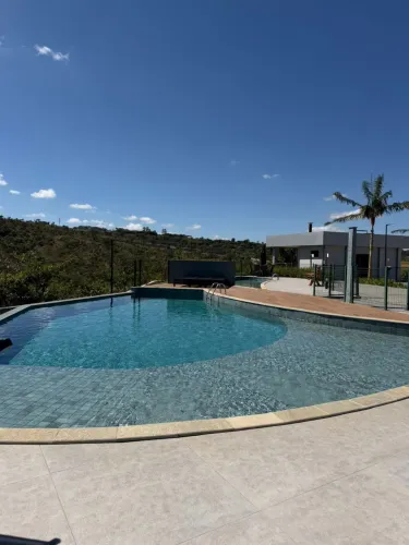 Lote em condomínio de alto padrão