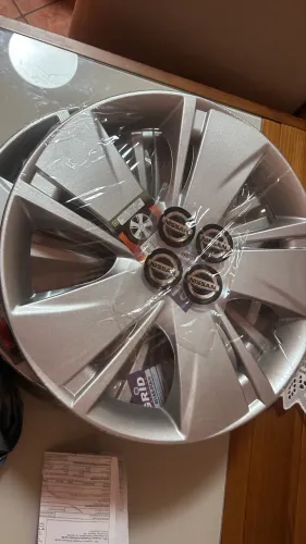 Conjunto de calotas Nissan
