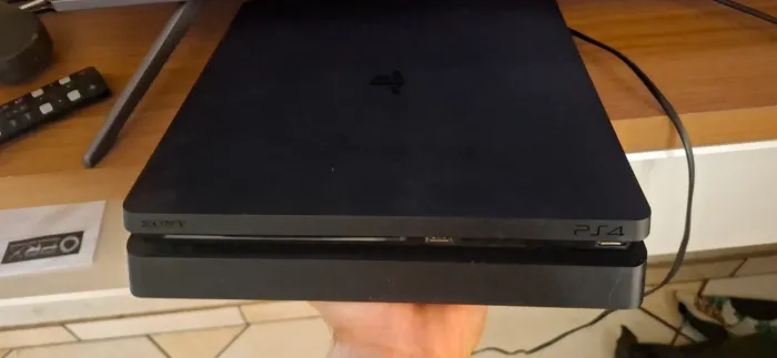 Playstation 4 slim 1tb desbloqueado