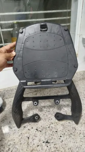 Bagageiro de moto com suporte para bau